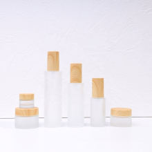 Wholesale 30ml Frosted Glass Spray Bottle Diffuser Empty Skin Care Serum Lotion Pump Bottle with Bamboo Pump and Lids